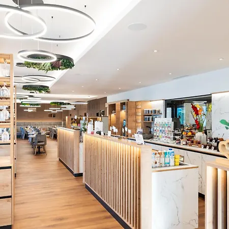 Seehotel Hoffmann Hotel Steindorf am Ossiacher See