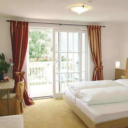 Seehotel Hoffmann Steindorf am Ossiacher See